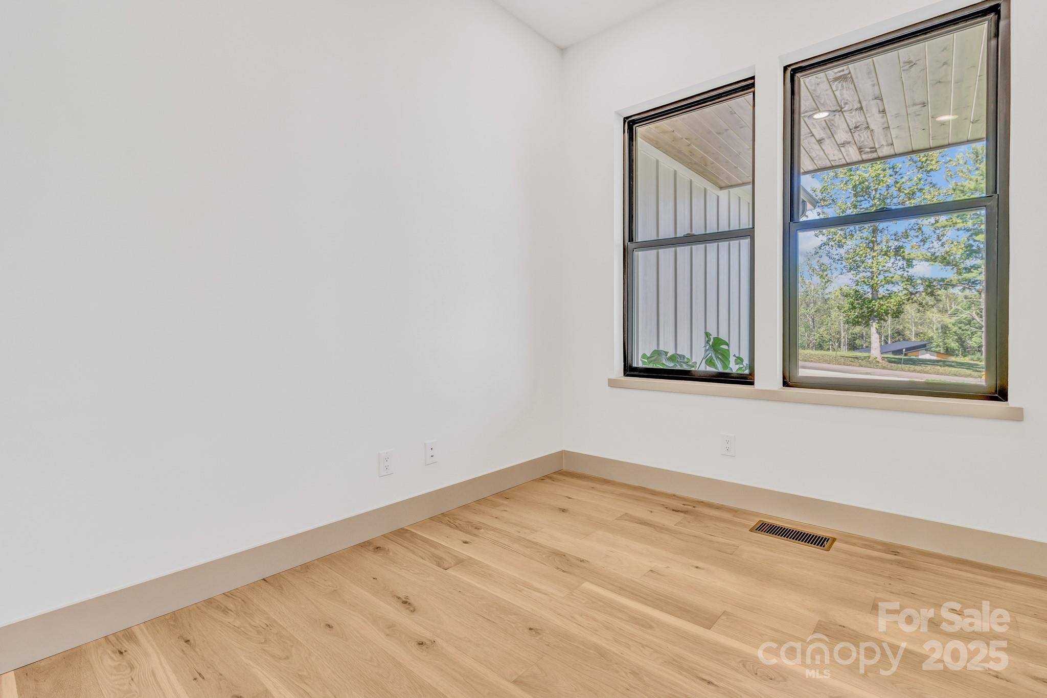 27 Baxter Woods Lane Candler NC 28715