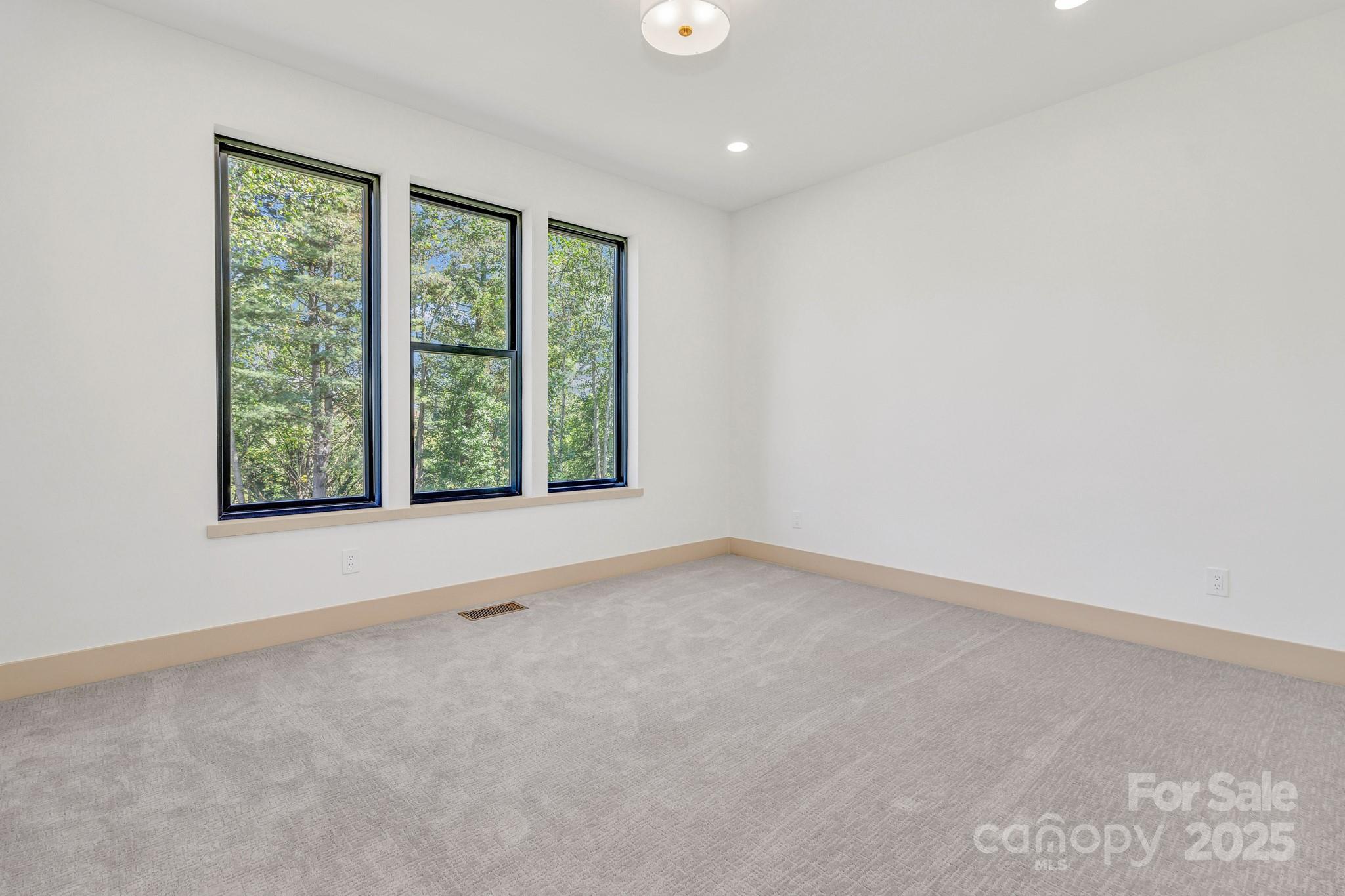 27 Baxter Woods Lane Candler NC 28715