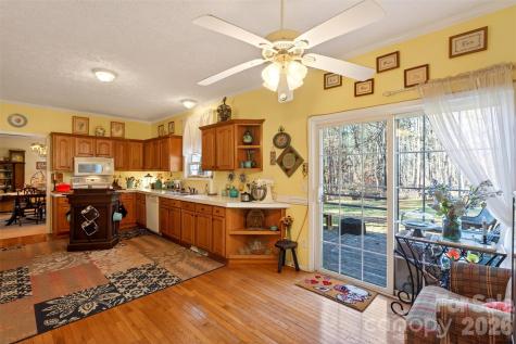 1146 Landrum Road Columbus NC 28722