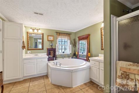 1146 Landrum Road Columbus NC 28722