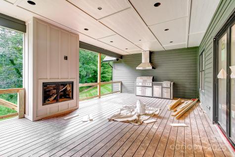 574 Skytop Farm Lane Hendersonville NC 28791