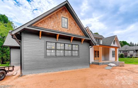 574 Skytop Farm Lane Hendersonville NC 28791