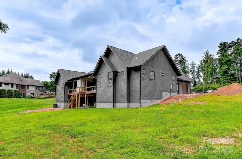 574 Skytop Farm Lane Hendersonville NC 28791
