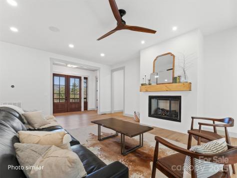 574 Skytop Farm Lane Hendersonville NC 28791
