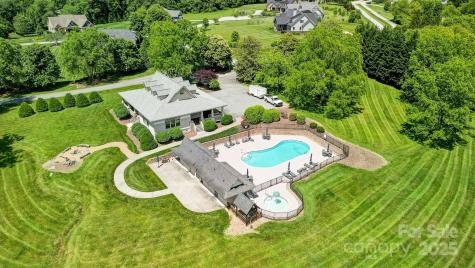 574 Skytop Farm Lane Hendersonville NC 28791