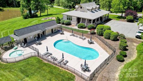 574 Skytop Farm Lane Hendersonville NC 28791