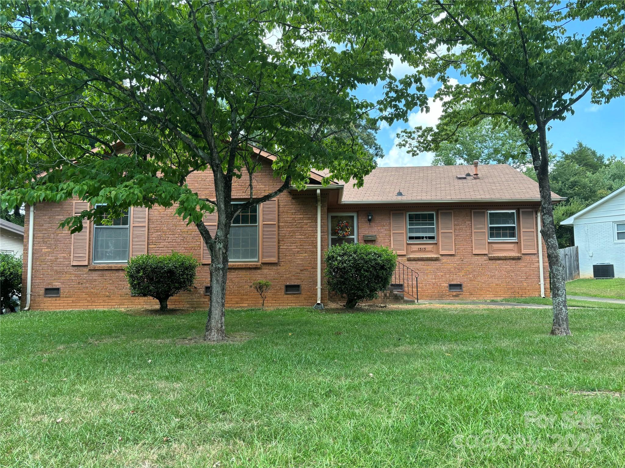 1515 Edgewater Drive Charlotte NC 28210