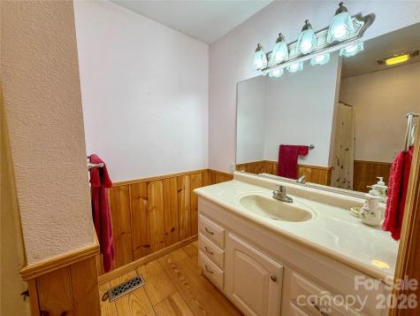 175 Cougar Lane Whittier NC 28789