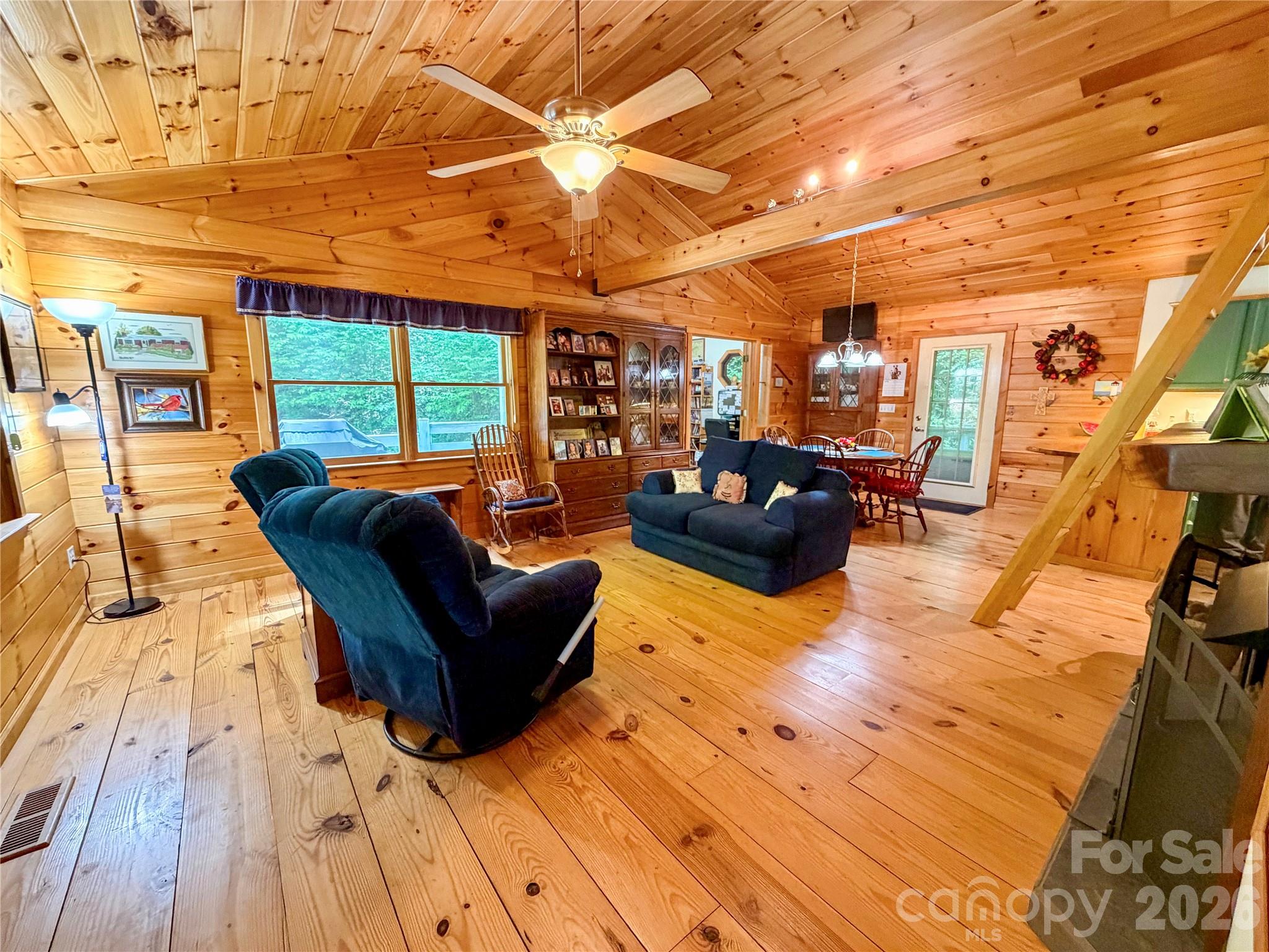 175 Cougar Lane Whittier NC 28789