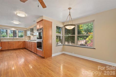 142 Country Club Drive Waynesville NC 28786