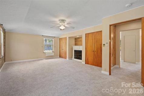 142 Country Club Drive Waynesville NC 28786