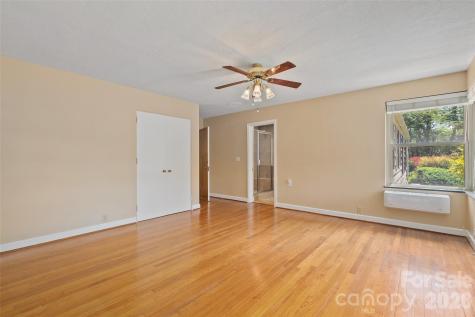 142 Country Club Drive Waynesville NC 28786