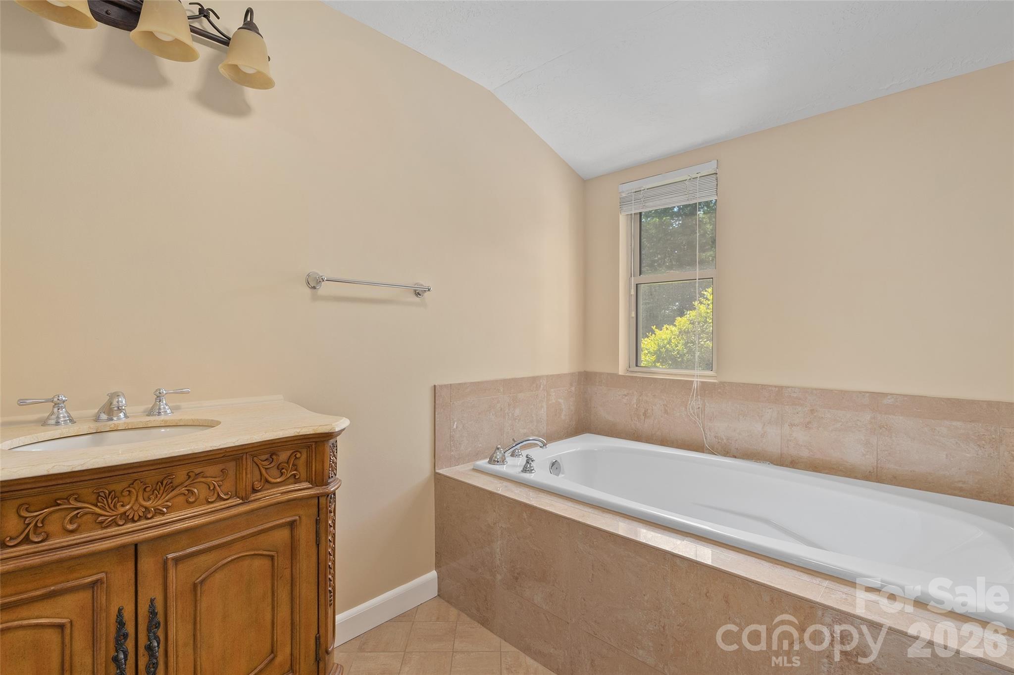 142 Country Club Drive Waynesville NC 28786