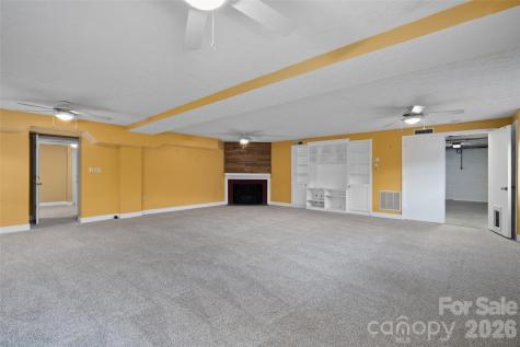 142 Country Club Drive Waynesville NC 28786