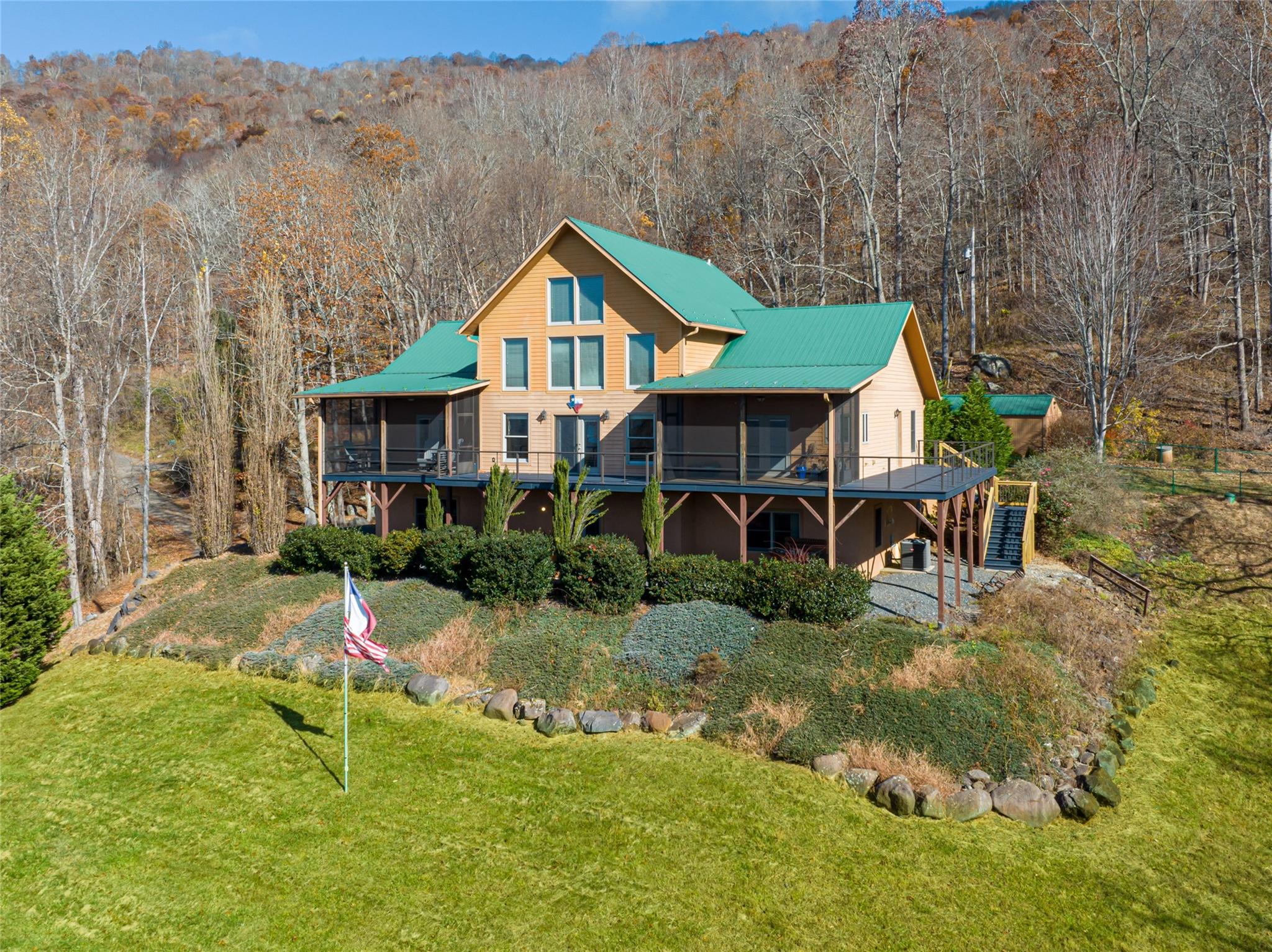 510 Birdie Lane Bakersville NC 28705