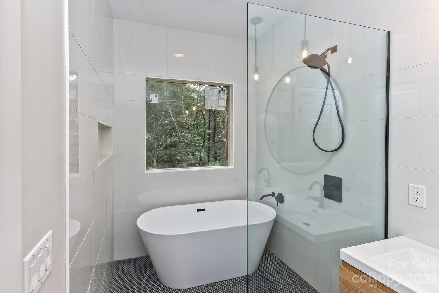 51 Wamboldt Avenue Asheville NC 28806