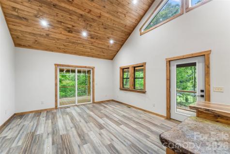 1737 Newfound Road Leicester NC 28748