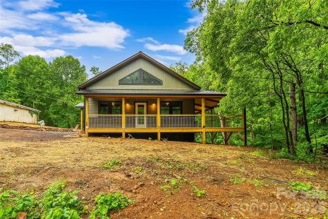 1737 Newfound Road Leicester NC 28748