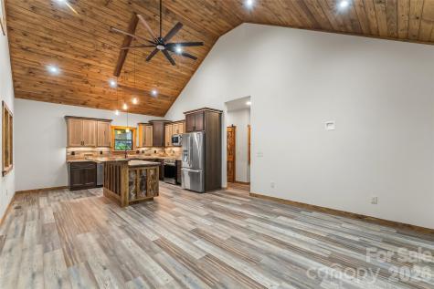 1737 Newfound Road Leicester NC 28748
