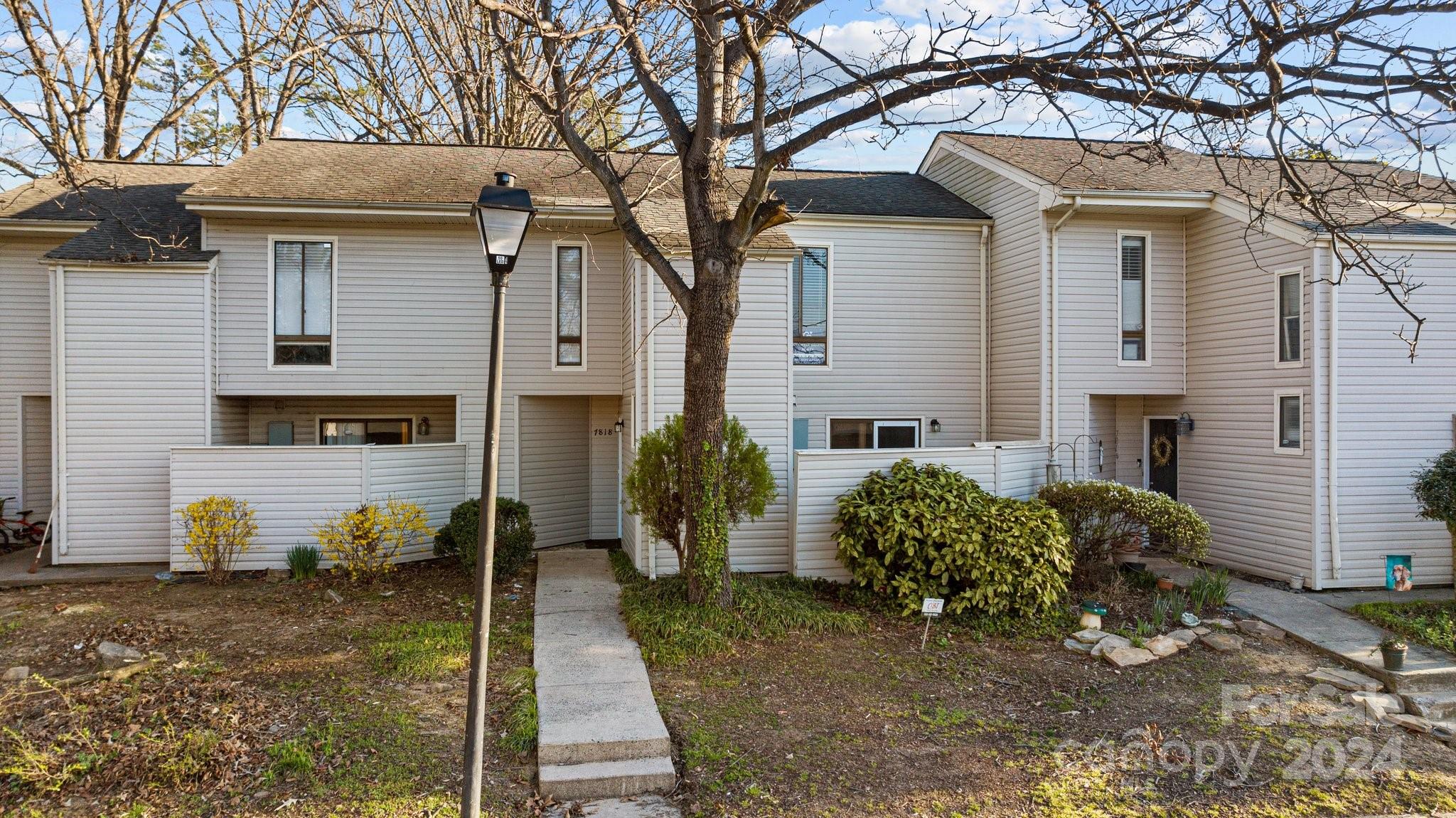 7818 Hummingbird Lane Charlotte NC 28212