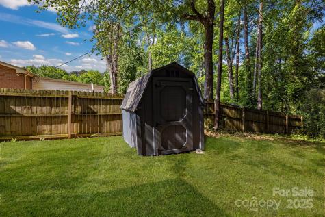 3637 Glenville Avenue Charlotte NC 28215