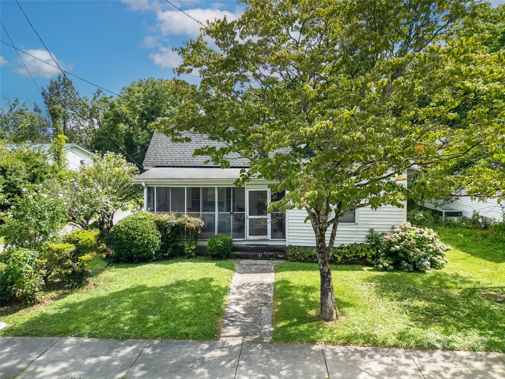 89 Whitmire Street Brevard NC 28712