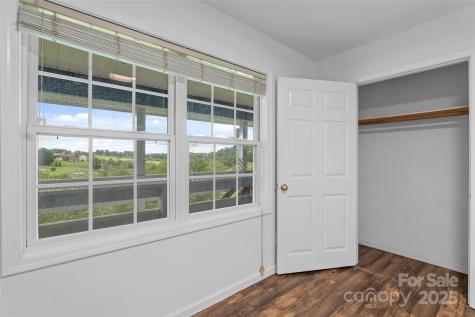 271 Breton Ridge Road Leicester NC 28748