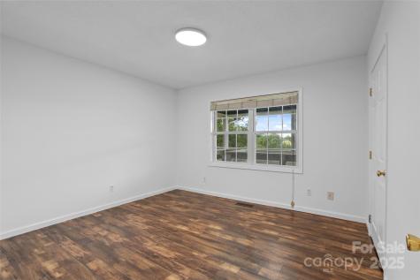 271 Breton Ridge Road Leicester NC 28748
