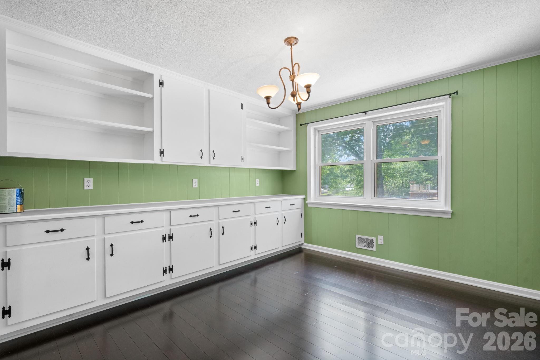 1341 26th Street SW Hickory NC 28602