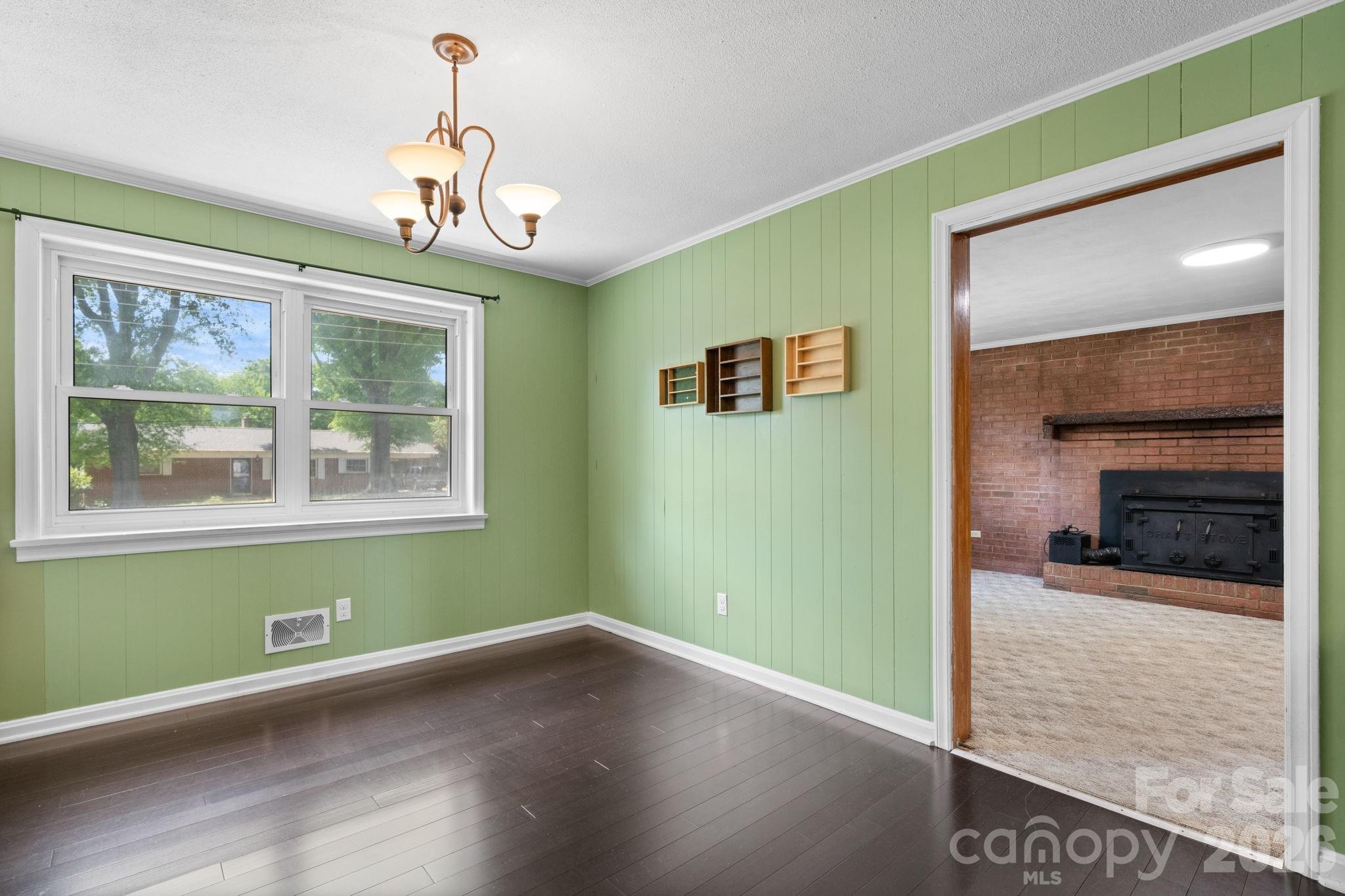 1341 26th Street SW Hickory NC 28602