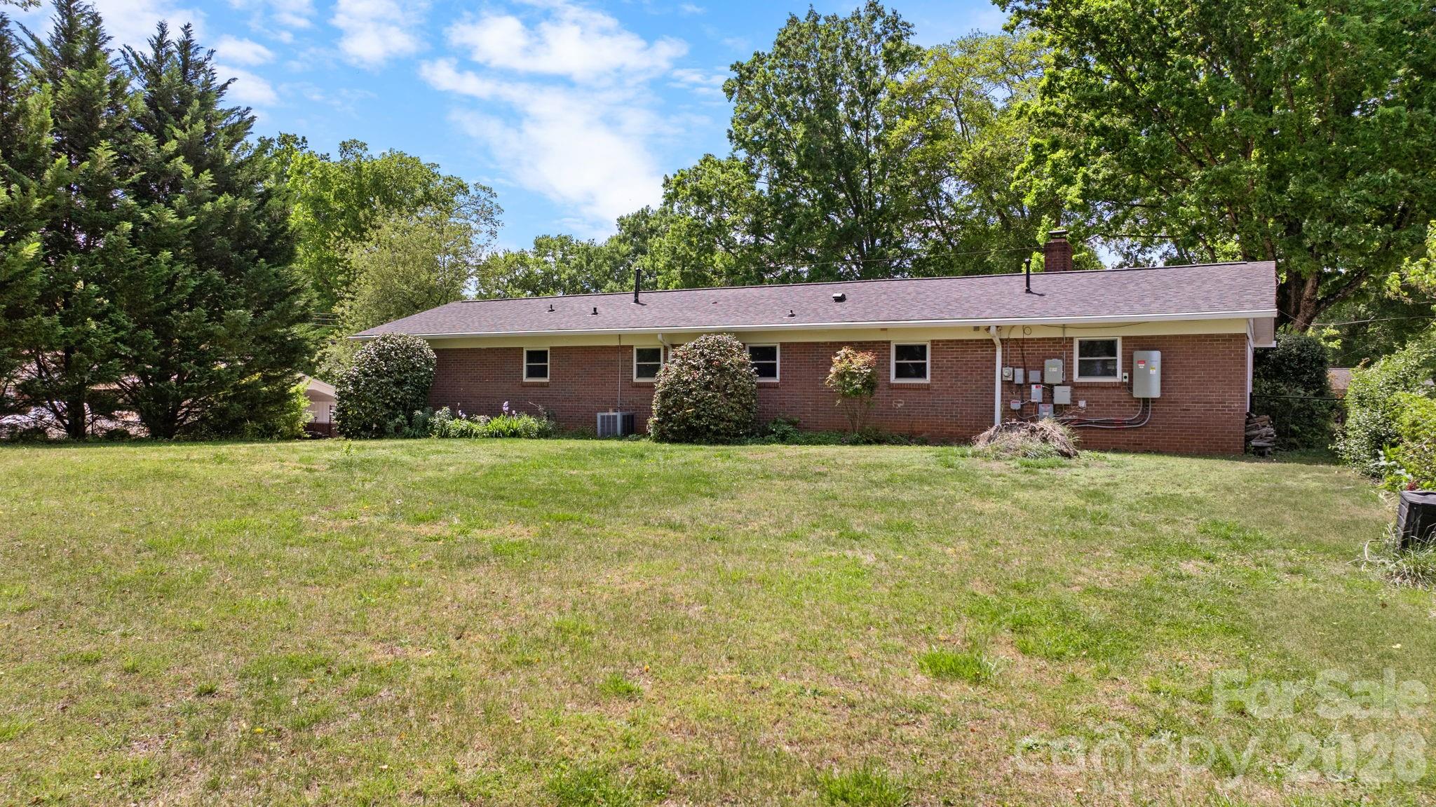 1341 26th Street SW Hickory NC 28602