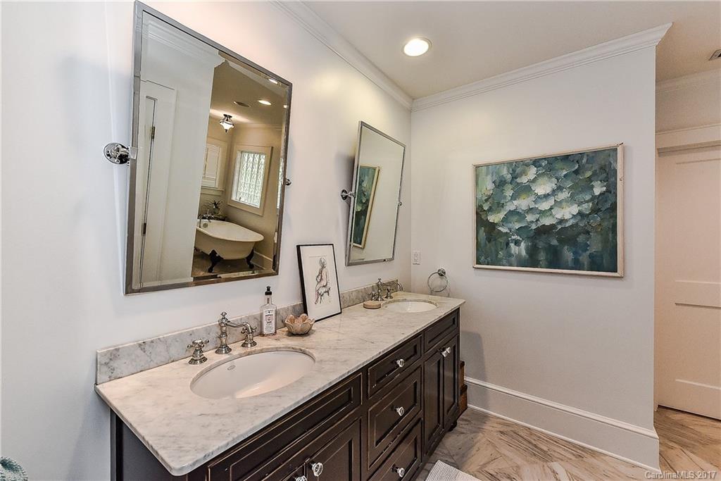 1837 Lombardy Circle Charlotte NC 28203