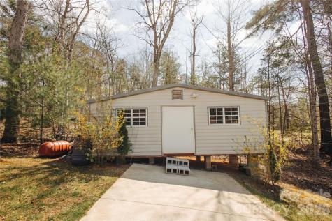 160 Winsome Forest Drive Nebo NC 28761