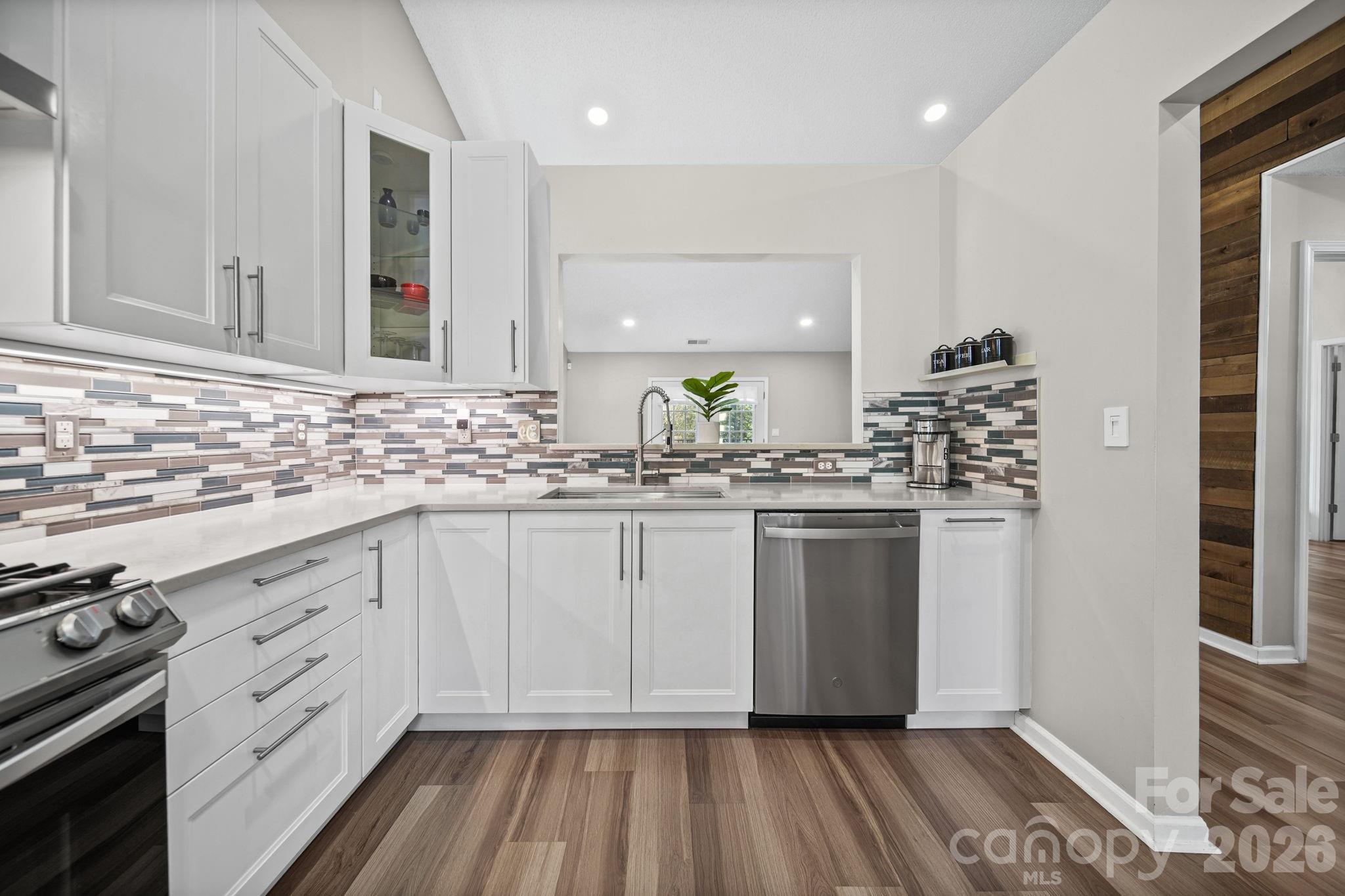 8409 Ewen Circle Charlotte NC 28269