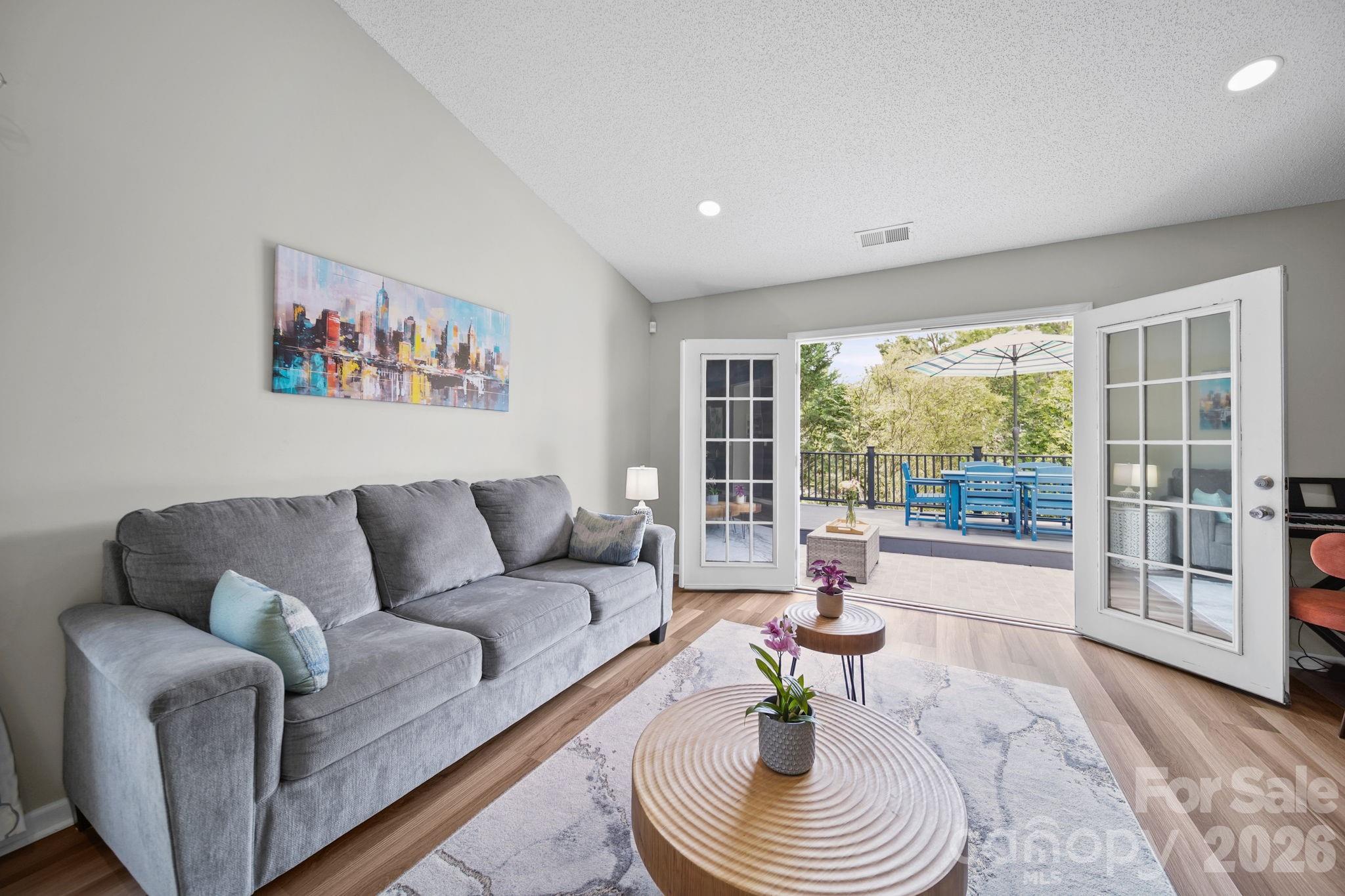8409 Ewen Circle Charlotte NC 28269