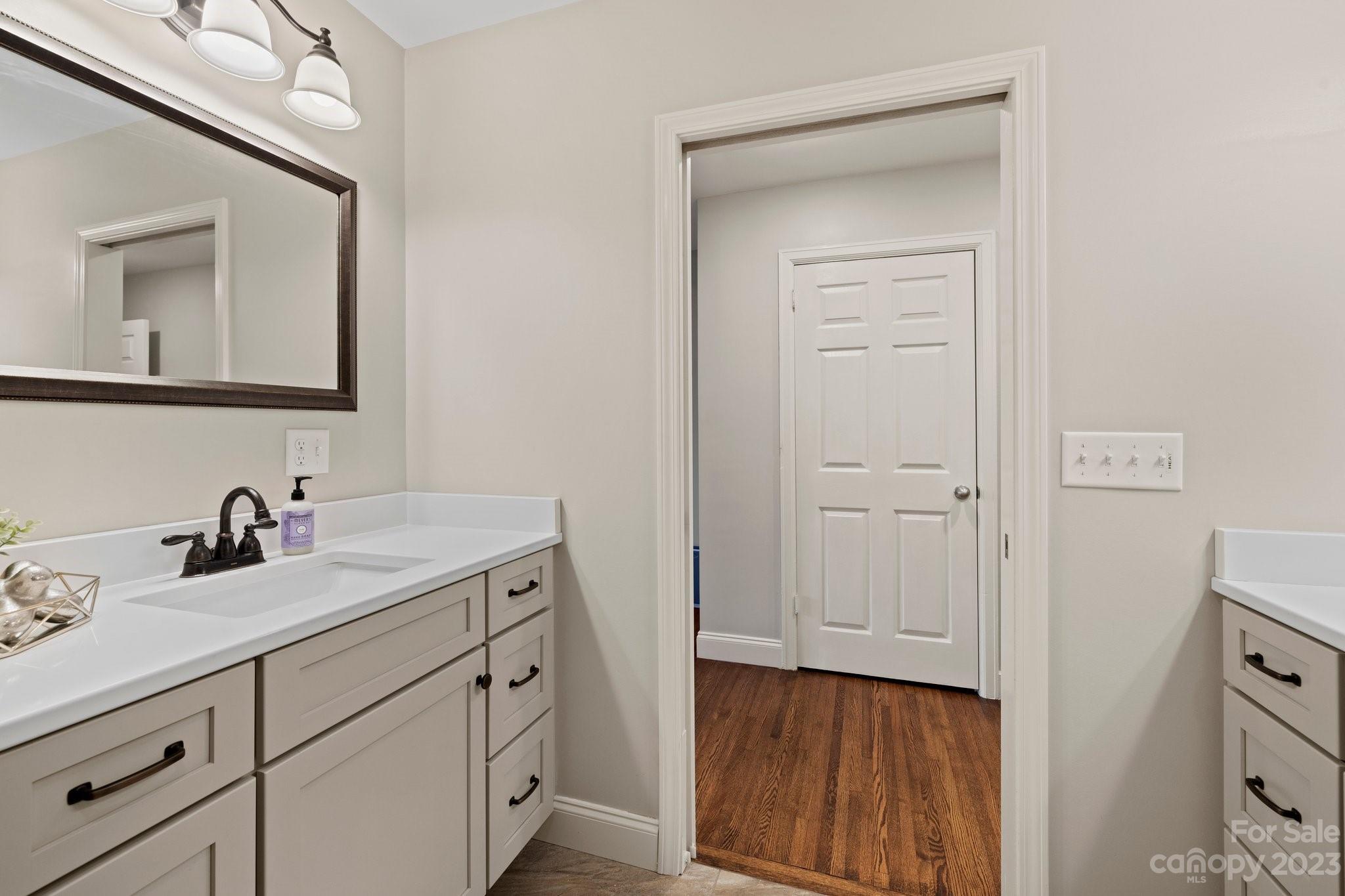 19 Albemarle Road Asheville NC 28801