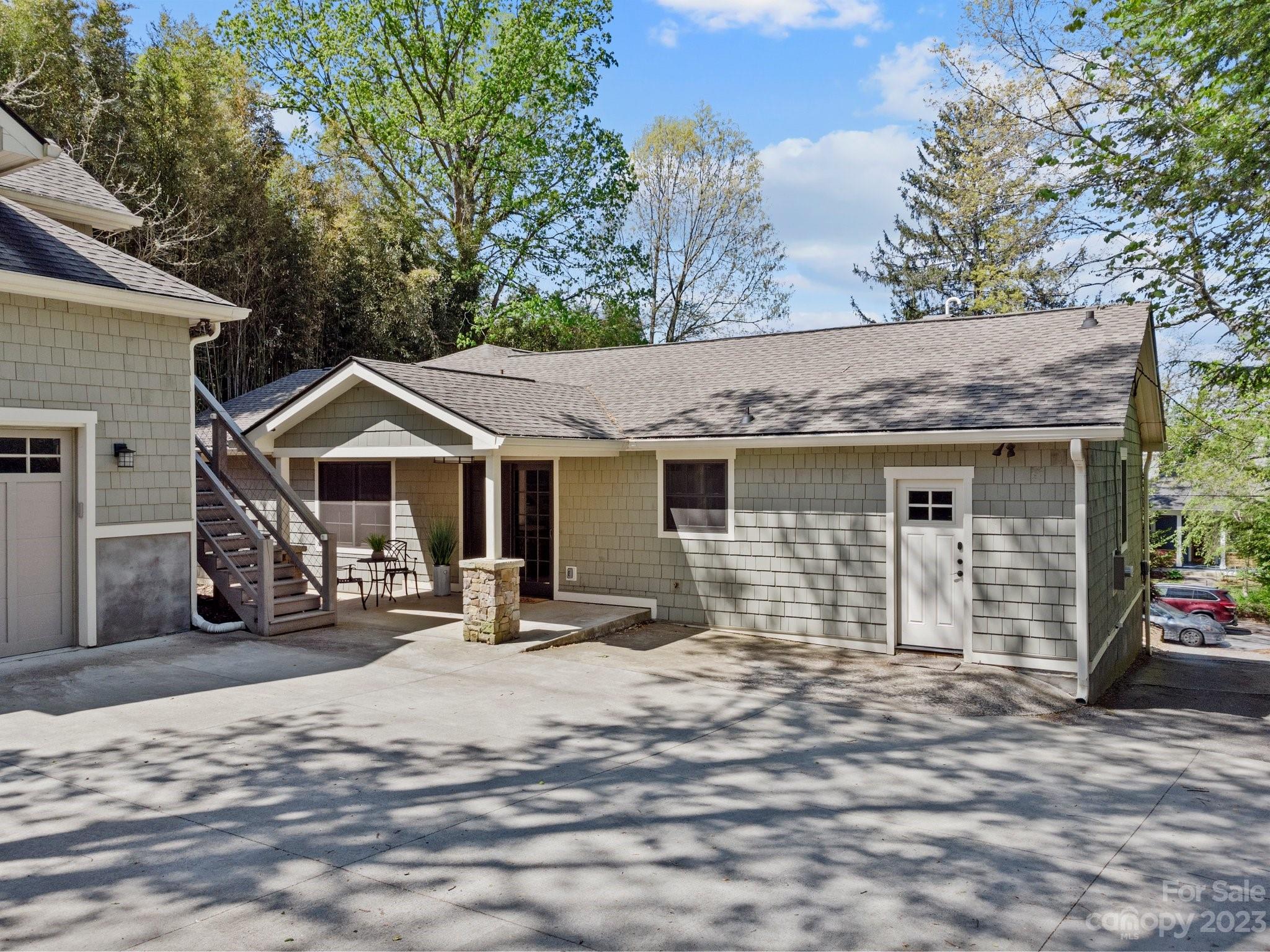 19 Albemarle Road Asheville NC 28801