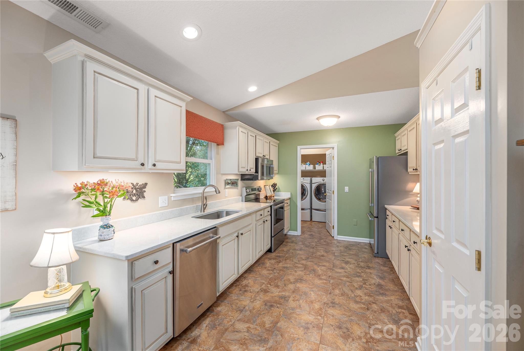 27 Worthington Lane Weaverville NC 28787