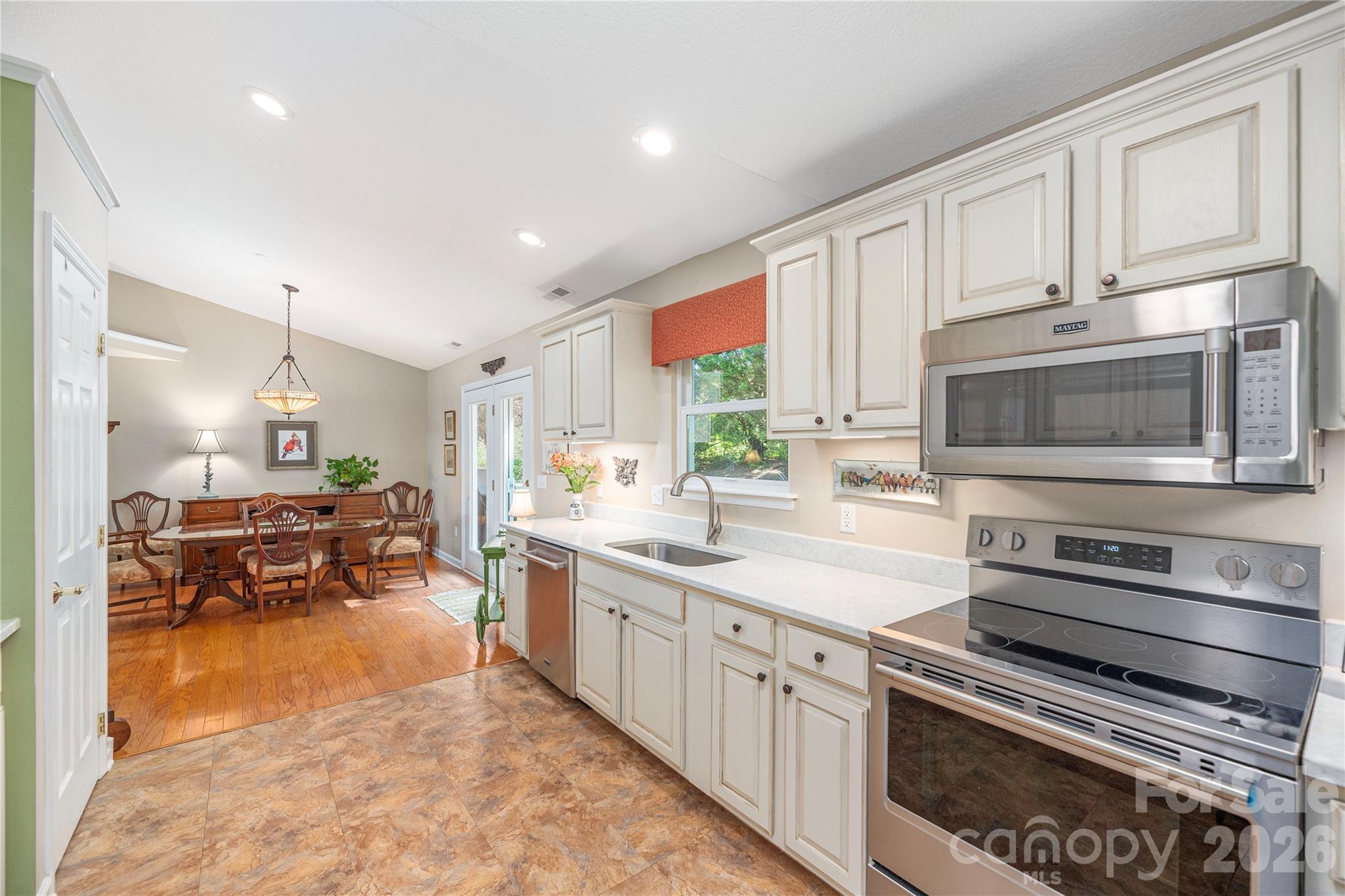 27 Worthington Lane Weaverville NC 28787