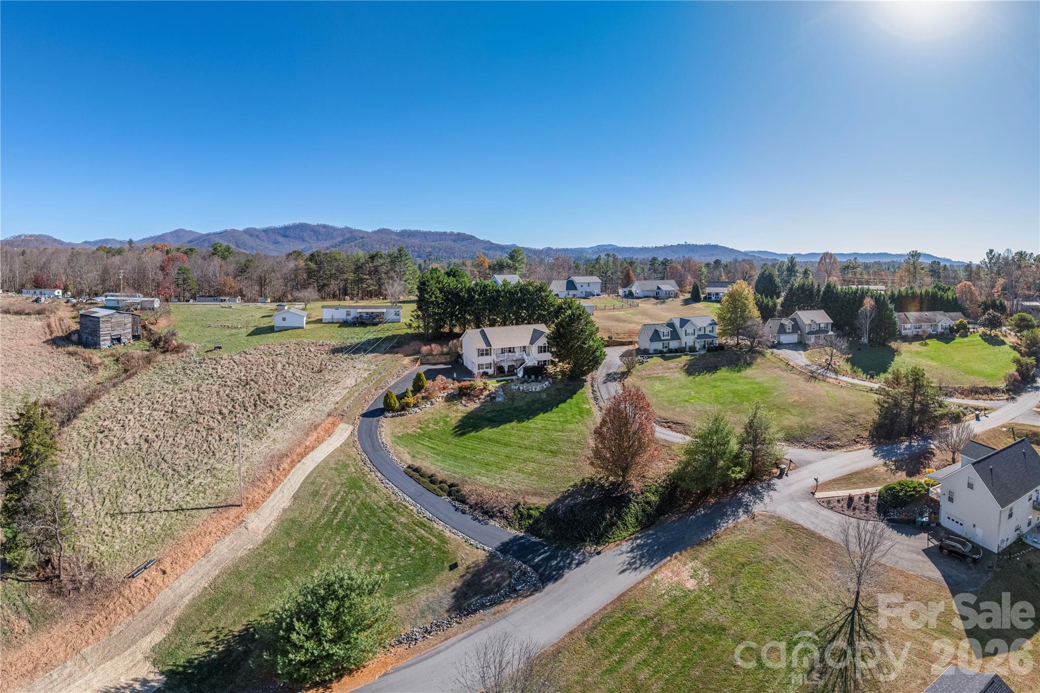 27 Worthington Lane Weaverville NC 28787