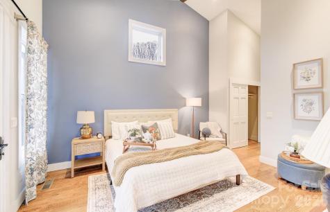 40 River Run Asheville NC 28804