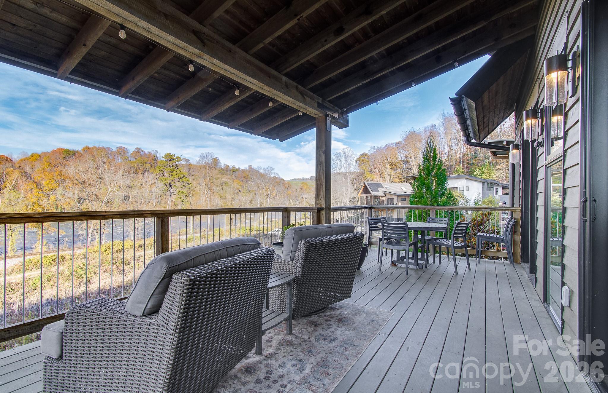 40 River Run Asheville NC 28804