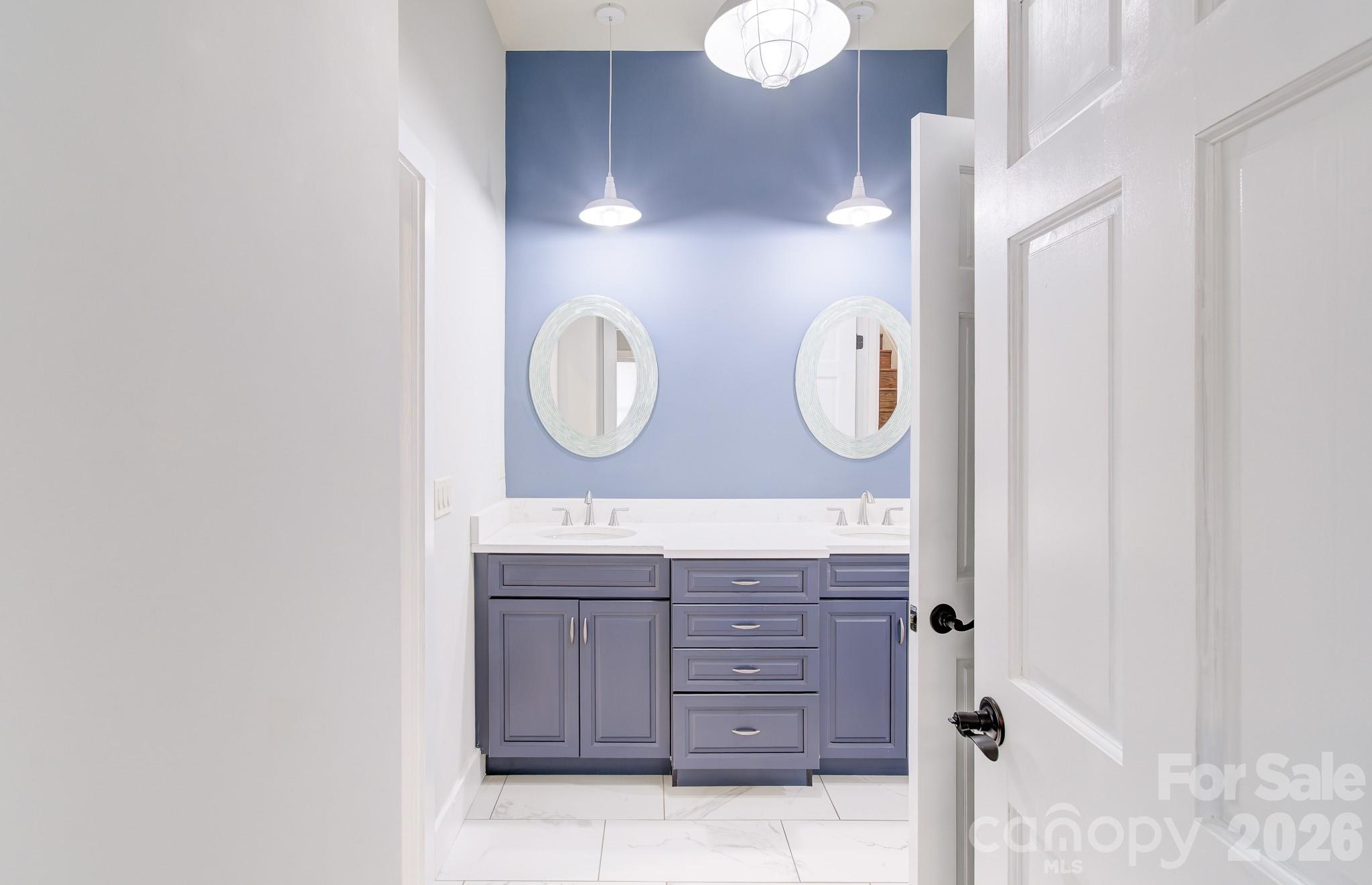 40 River Run Asheville NC 28804