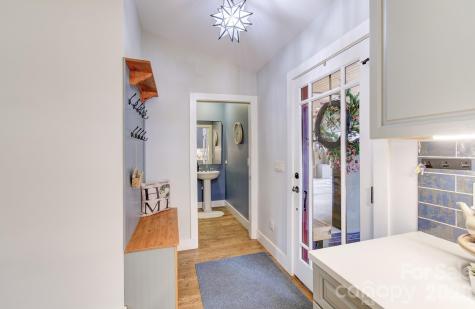 40 River Run Asheville NC 28804