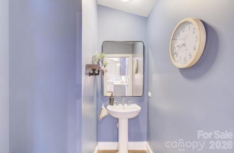 40 River Run Asheville NC 28804