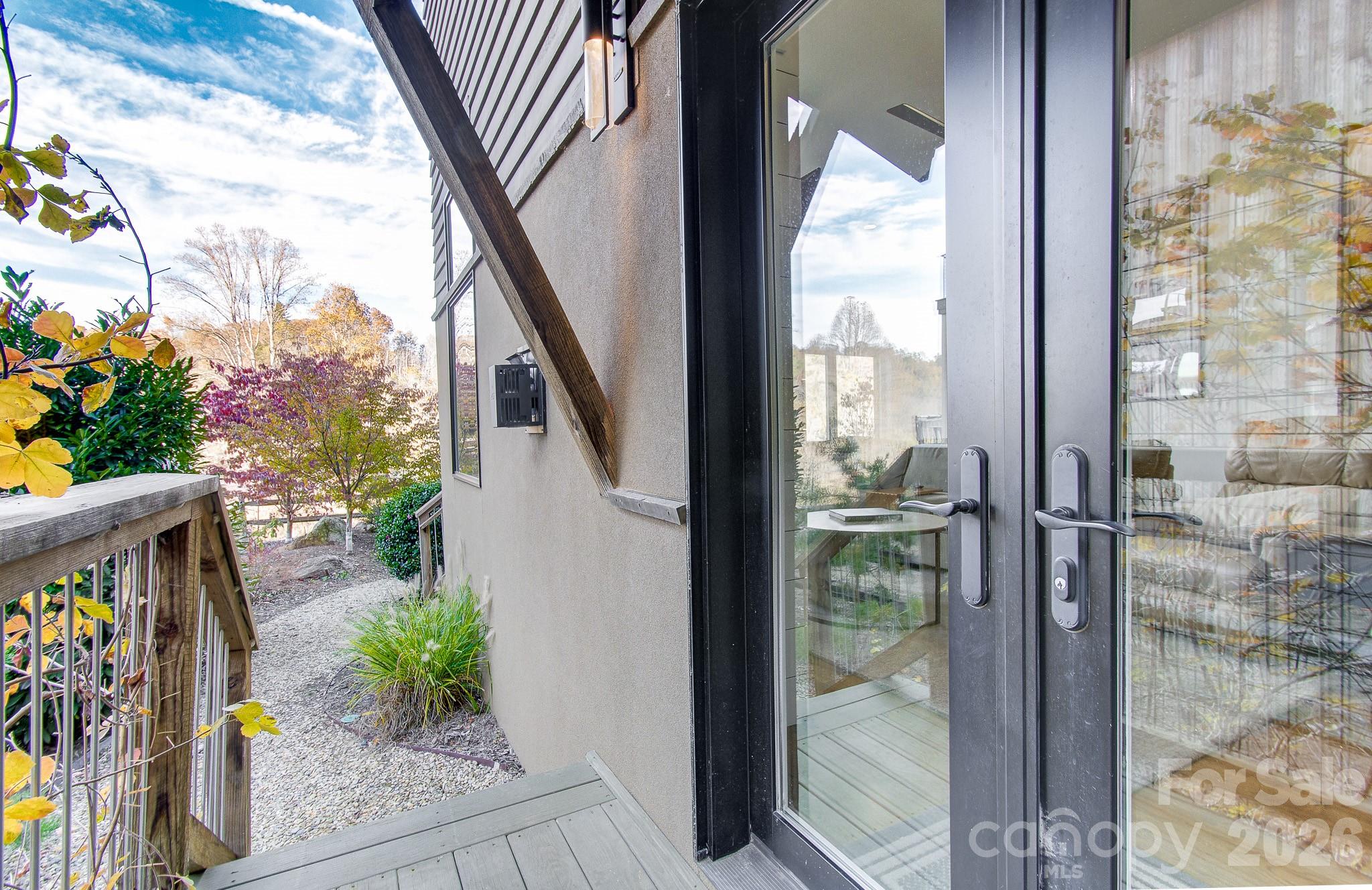 40 River Run Asheville NC 28804