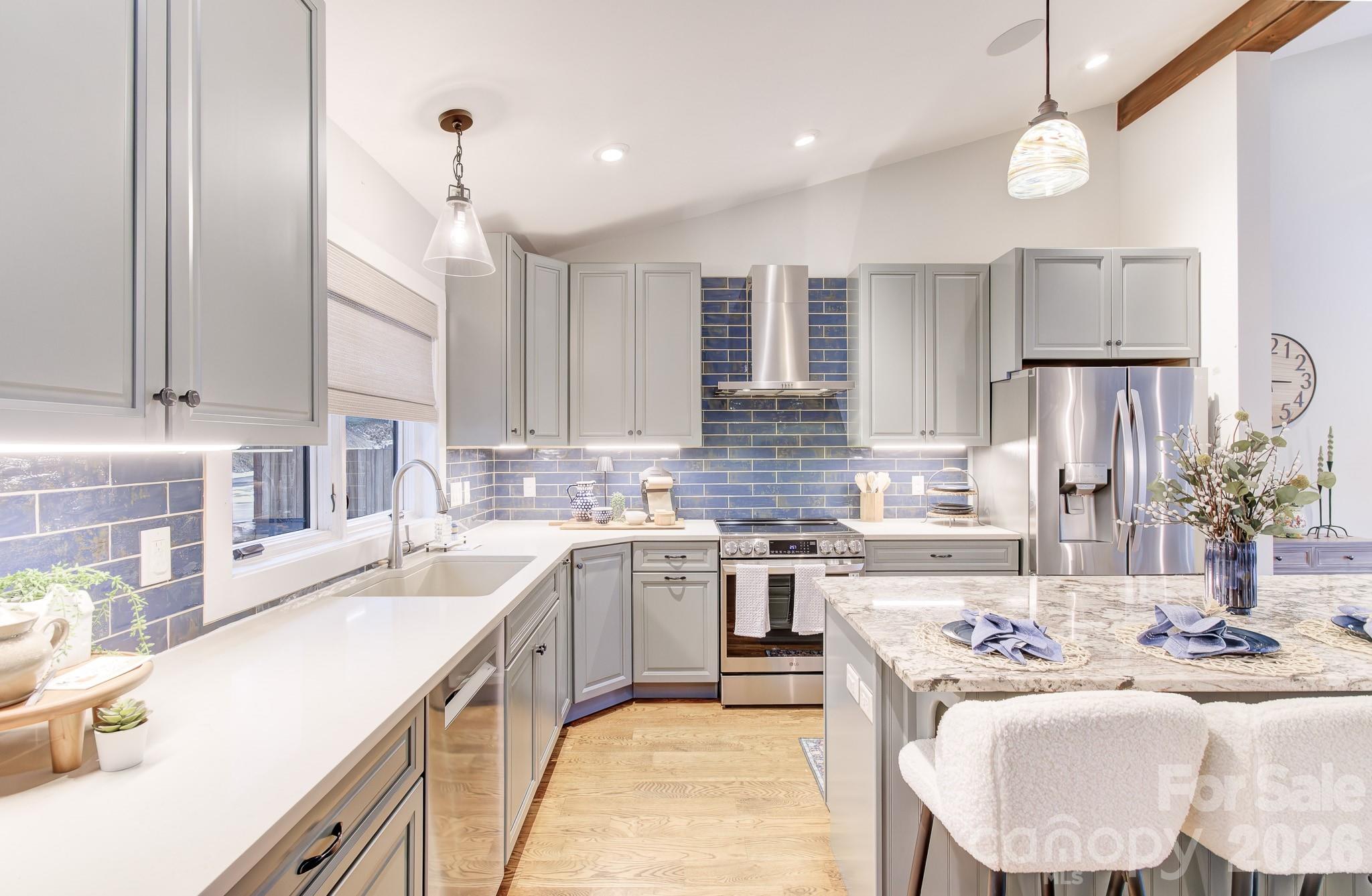 40 River Run Asheville NC 28804