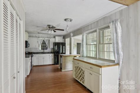 190 Turkey Creek Road Clyde NC 28721