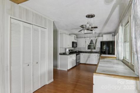 190 Turkey Creek Road Clyde NC 28721