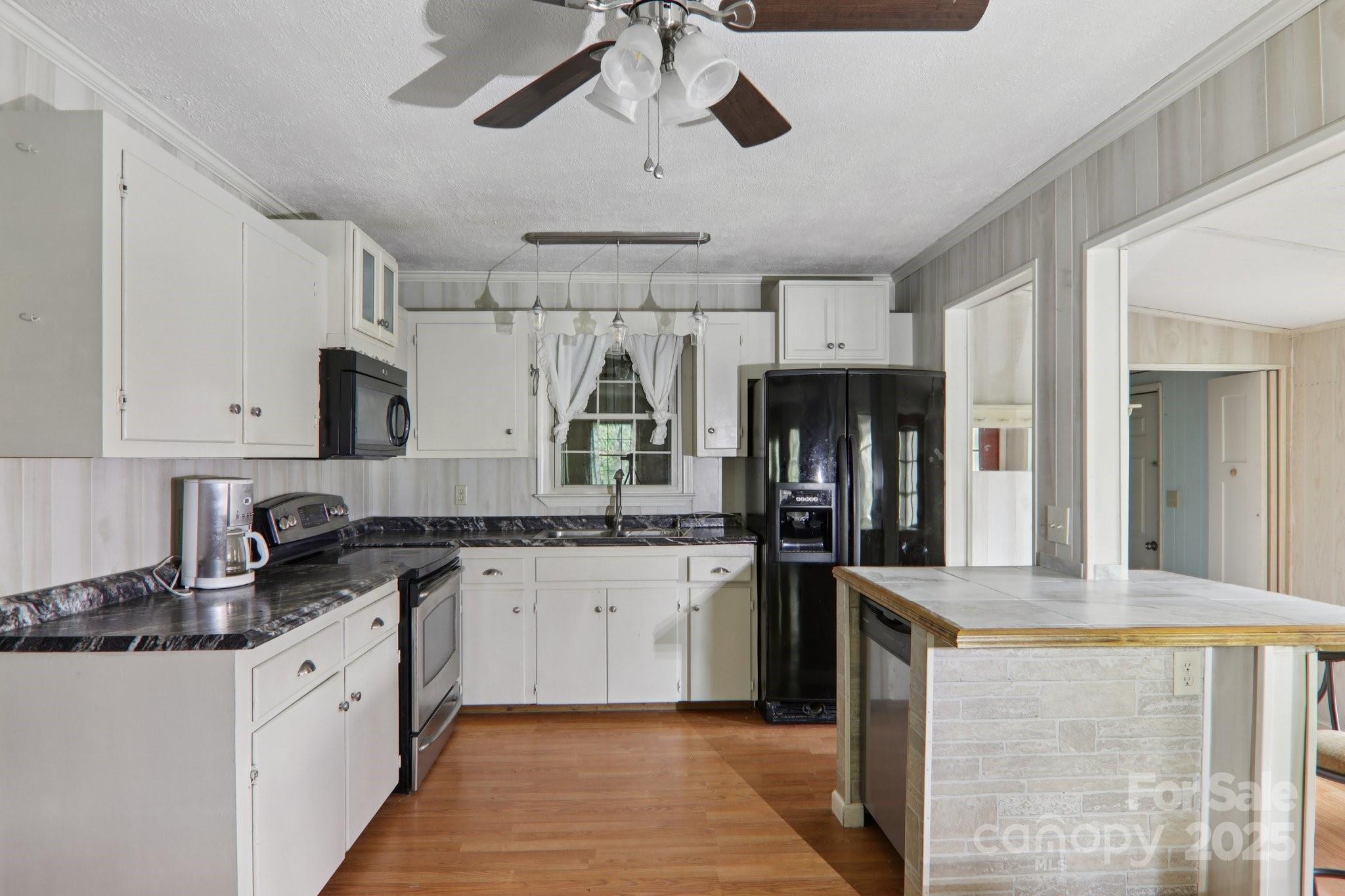 190 Turkey Creek Road Clyde NC 28721